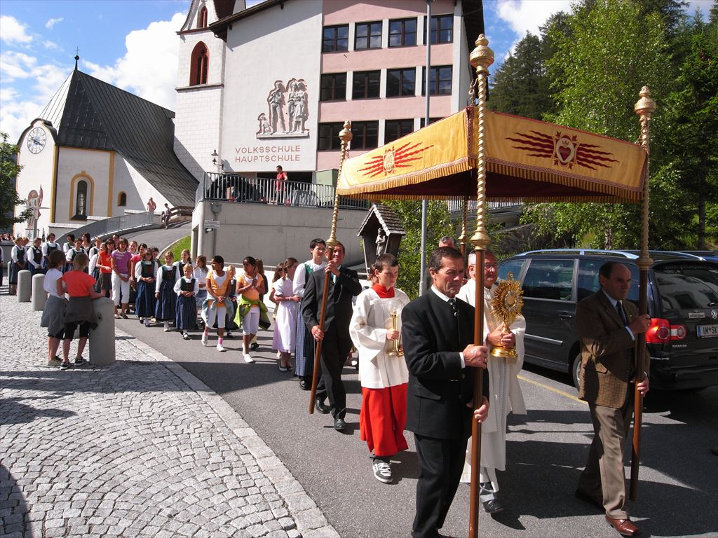 Sölden KirchtagZf̐̍