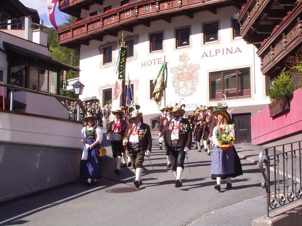 Sölden KirchtagZf̐̍