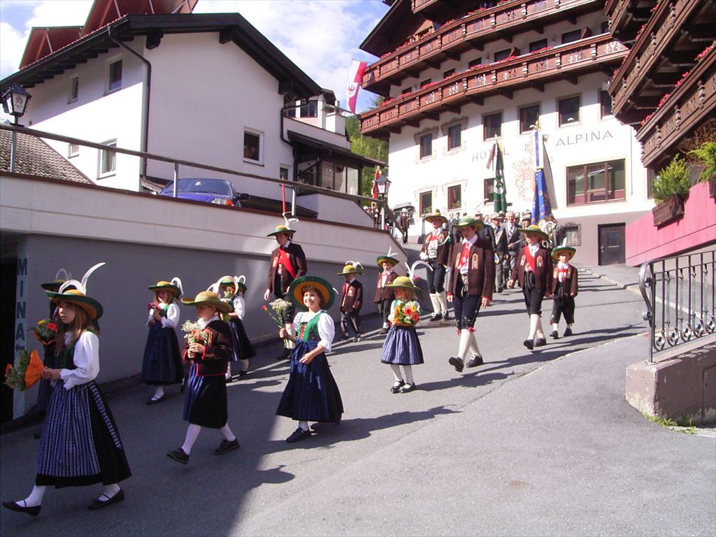 Sölden KirchtagZf̐̍