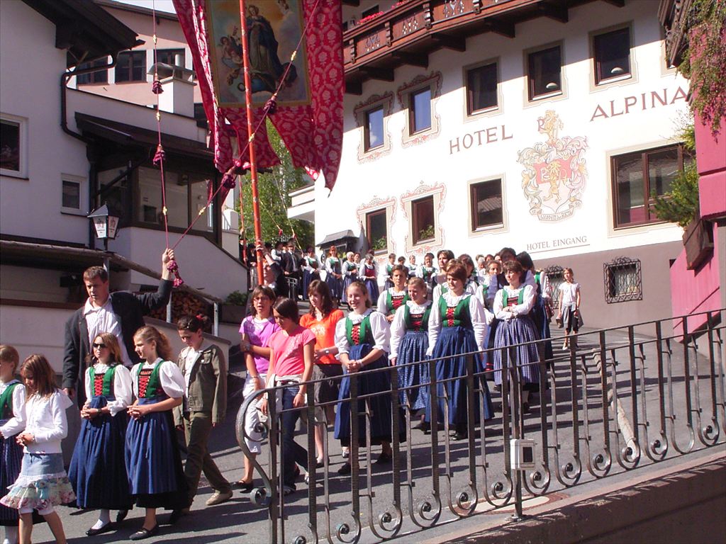 Sölden KirchtagZf̐̍