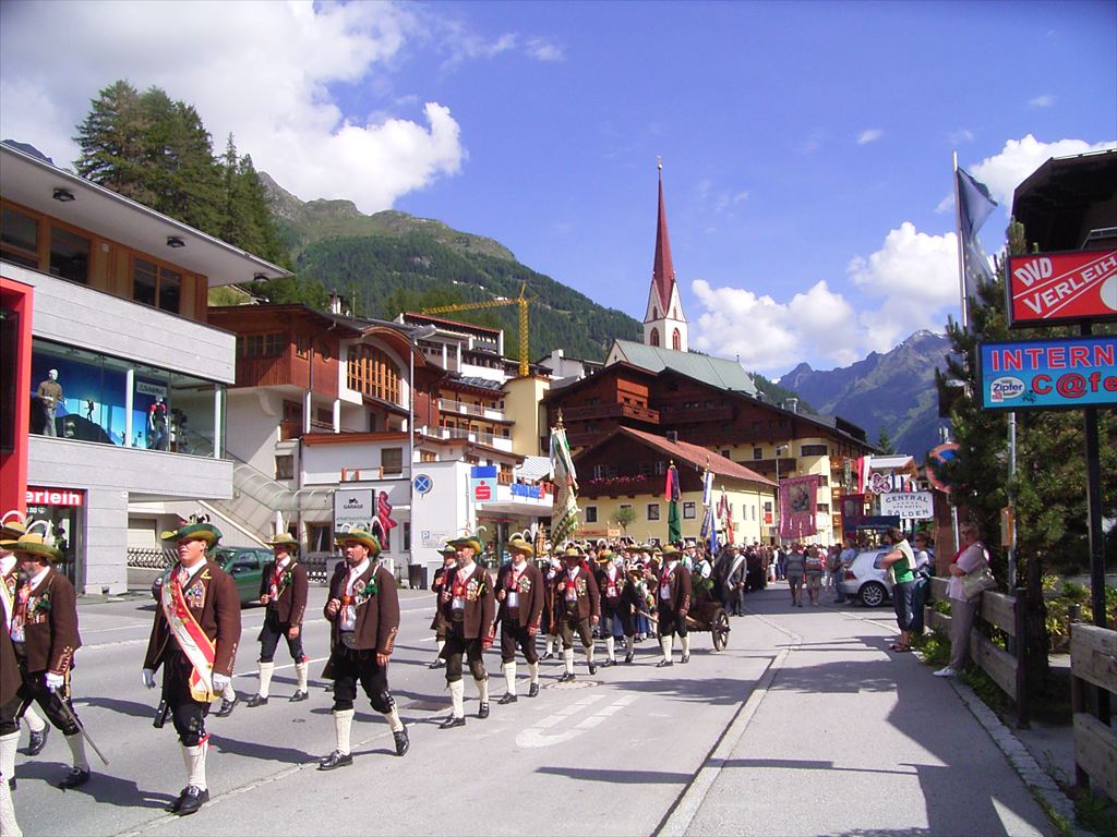 Sölden KirchtagZf̐̍